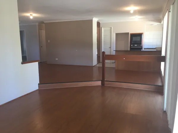 17 Moysey Court, PARMELIA, WA 6167 AUS