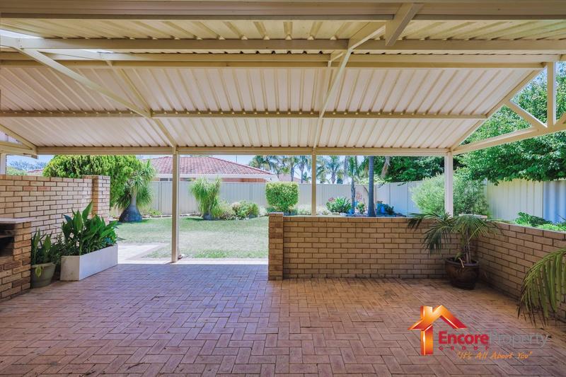 5 Delray Close, WARNBRO, WA 6169 AUS