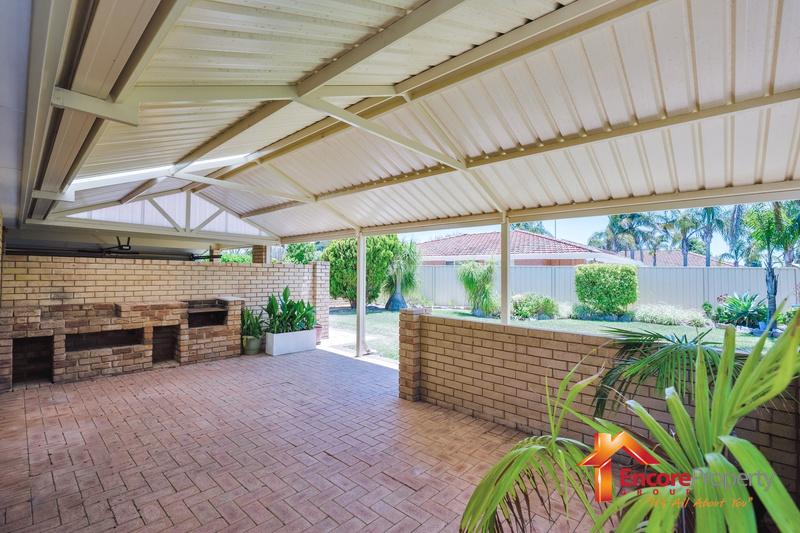5 Delray Close, WARNBRO, WA 6169 AUS