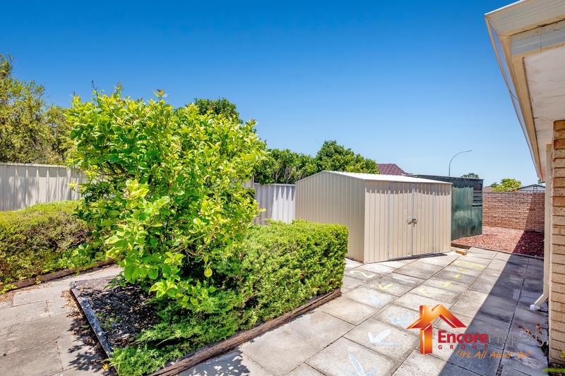 5 Delray Close, WARNBRO, WA 6169 AUS
