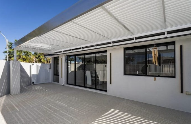 1 Acerosa Boulevard, HALLS HEAD, WA 6210 AUS