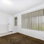 47 Oakwood Crescent, WAIKIKI, WA 6169 AUS