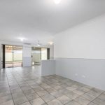 47 Oakwood Crescent, WAIKIKI, WA 6169 AUS