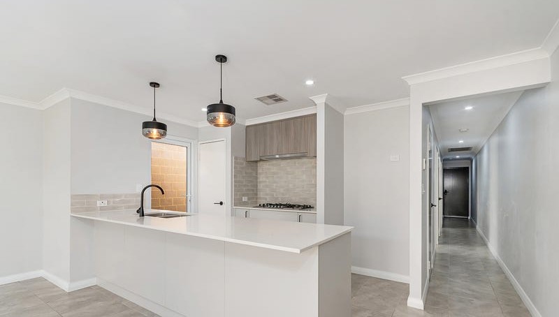 176 Graceful Boulevard, ALKIMOS, WA 6038 AUS