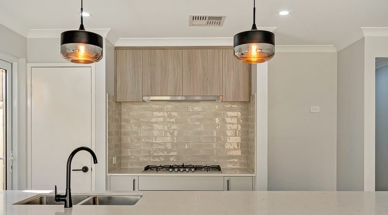 176 Graceful Boulevard, ALKIMOS, WA 6038 AUS