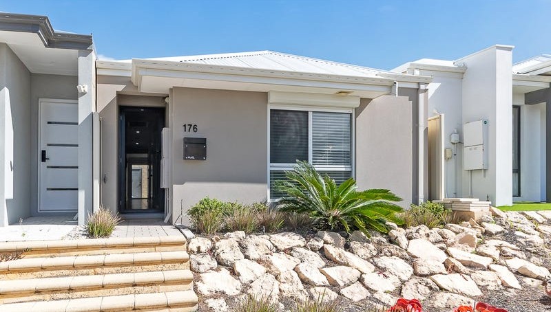 176 Graceful Boulevard, ALKIMOS, WA 6038 AUS
