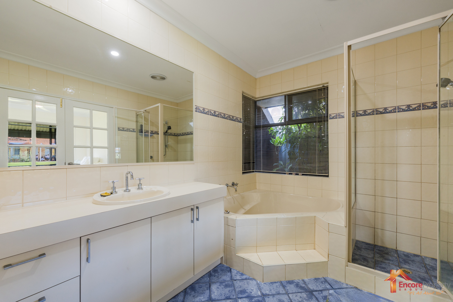7 Cote D'Azur Gardens, PORT KENNEDY, WA 6172 AUS