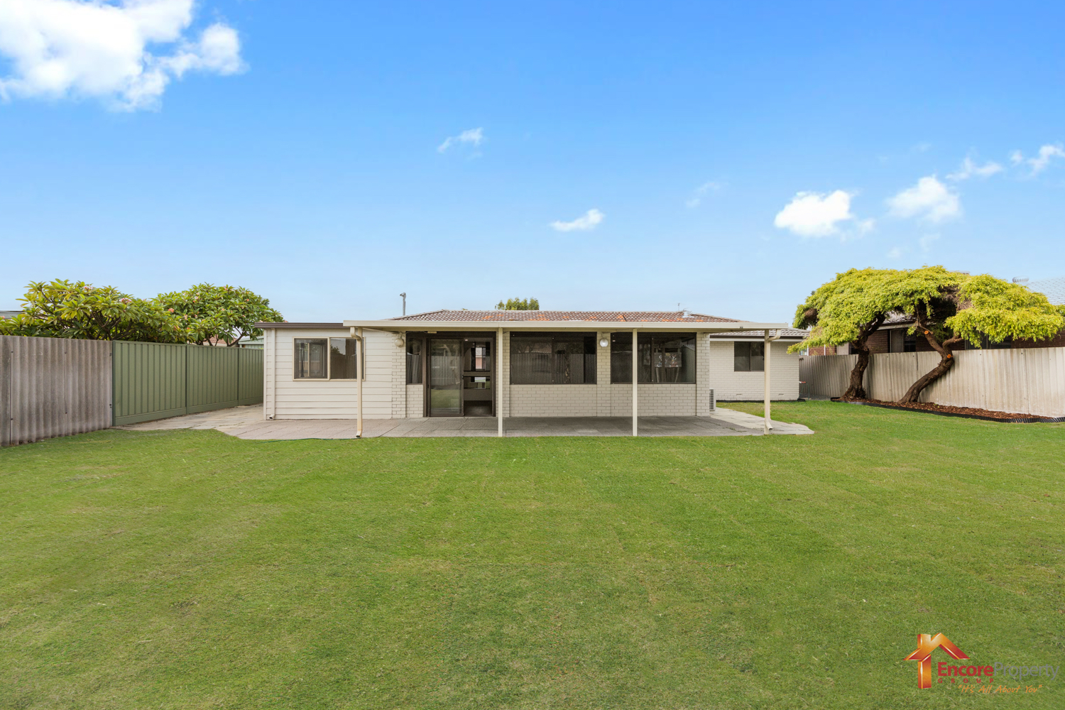 26 Torcross Street, WARNBRO, WA 6169 AUS