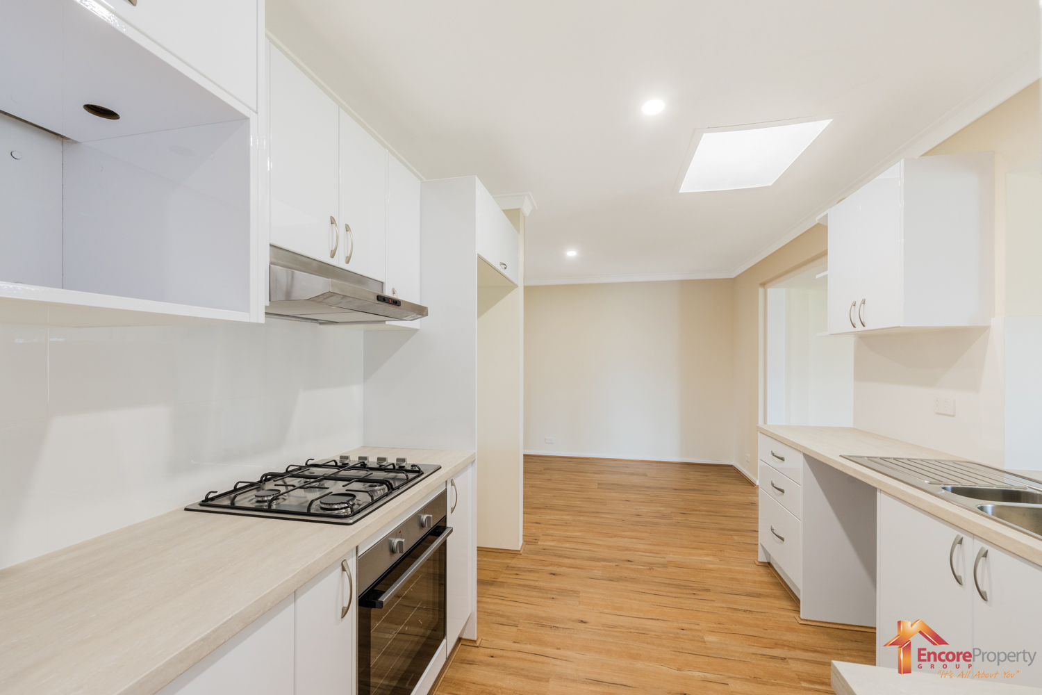 26 Torcross Street, WARNBRO, WA 6169 AUS