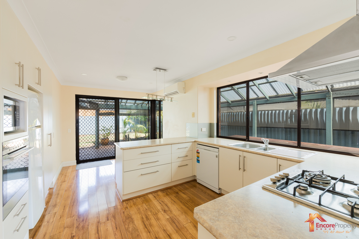 4A Gladstone Road, LEEMING, WA 6149 AUS